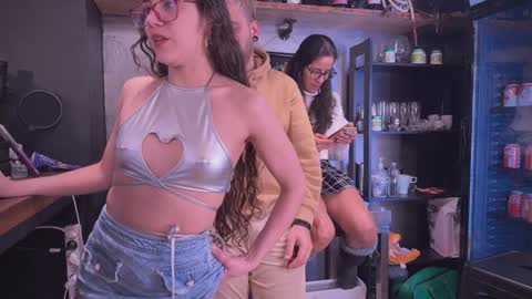 ANDREA STEPH  MIKE online show from December 29, 9:41 pm