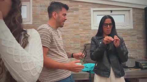 ANDREA STEPH  MIKE online show from October 17, 9:01 am