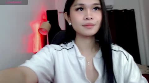 Snapshot of naughtymira888 chatting on September 20, 11:33 am your girlfriend mira online show from September 20, 11:33 am