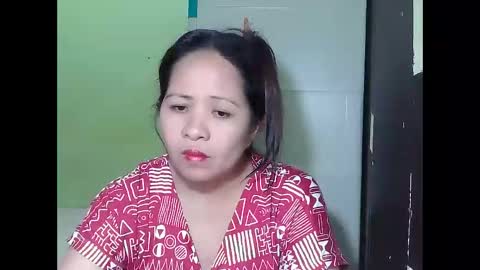 Snapshot of naughtymom26 chatting on October 11, 10:14 am naughtymom26 online show from October 11, 10:14 am