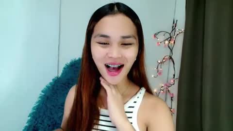 ELISE online show from February 16, 8:27 pm