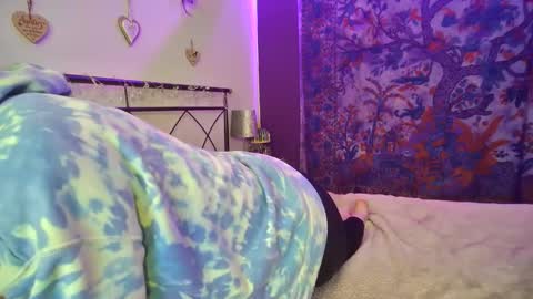 naughtynymph01 online show from February 1, 11:37 pm