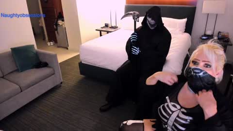 Snapshot of naughtyobsessions chatting on November 1, 6:59 am Aphroditecall me A for short online show from November 1, 6:59 am