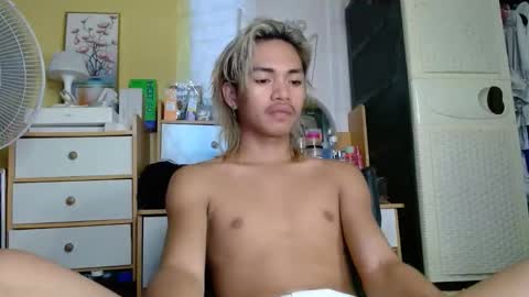 Snapshot of naughtyperfectasian4u chatting on April 15, 11:06 am naughtyperfectasian4u online show from April 15, 11:06 am
