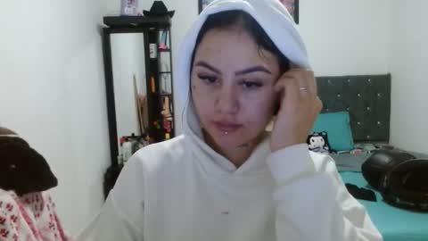 naughtyplayass online show from March 24, 3:39 pm