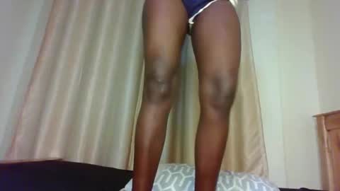 Snapshot of naughtyqueen12 chatting on November 15, 12:19 am naughtyqueen12 online show from November 15, 12:19 am