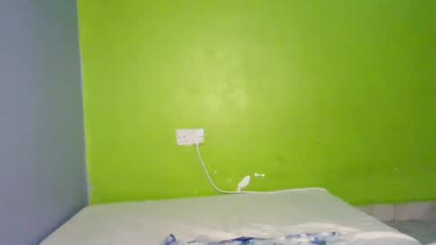 Snapshot of naughtysweetqueen chatting on June 16, 7:38 pm queen online show from June 16, 7:38 pm