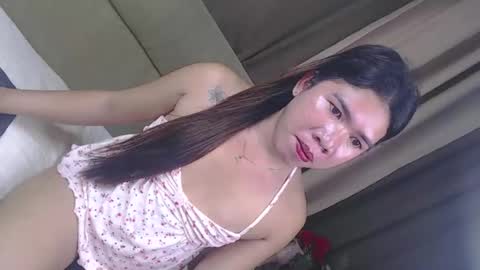 naughtywildvenice online show from April 15, 12:50 am