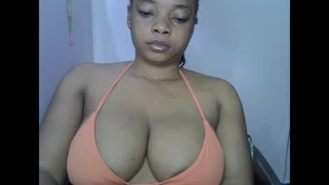 Snapshot of naughtyxcuntx chatting on June 5, 6:52 am naughtyxcuntx online show from June 5, 6:52 am