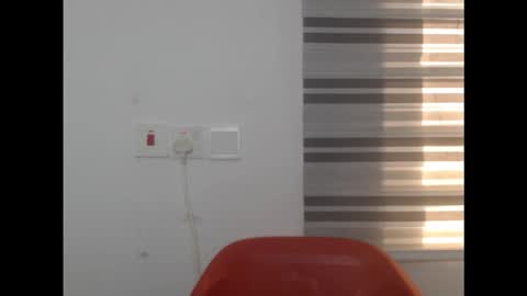 naughtyxpussyx online show from October 16, 8:26 am