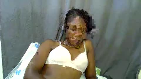 naughtyy4u online show from February 24, 4:49 pm