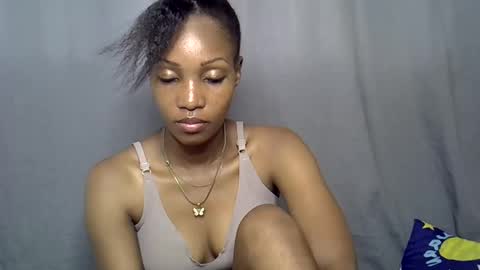 naughtyy4u online show from March 17, 2:27 am