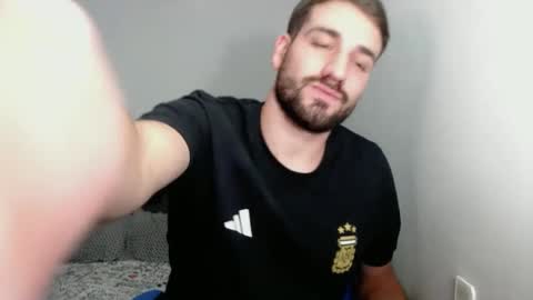 Snapshot of naugthy18boy chatting on January 9, 8:55 pm Nico online show from January 9, 8:55 pm