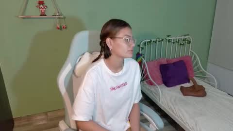 Snapshot of naugthy_muse chatting on February 7, 5:55 am sabrina online show from February 7, 5:55 am