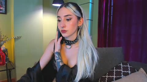 Snapshot of naugthymila3 chatting on April 8, 10:21 pm Mila aka Dominika - Nov 20 Birthday show Onlyfans Naugthymila online show from April 8, 10:21 pm
