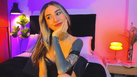 Snapshot of naugthymila3 chatting on April 23, 12:34 am Mila aka Dominika - Nov 20 Birthday show Onlyfans Naugthymila online show from April 23, 12:34 am