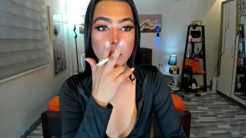 Snapshot of naugtycummer69 chatting on February 3, 5:49 am JAY online show from February 3, 5:49 am