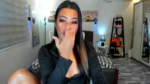 Snapshot of naugtycummer69 chatting on February 11, 6:07 am JAY online show from February 11, 6:07 am