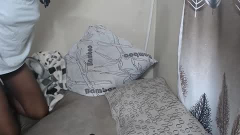 nawtylarissa_ online show from October 18, 8:09 pm