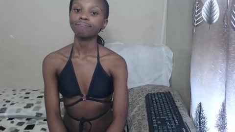 nawtylarissa_ online show from November 20, 5:07 am