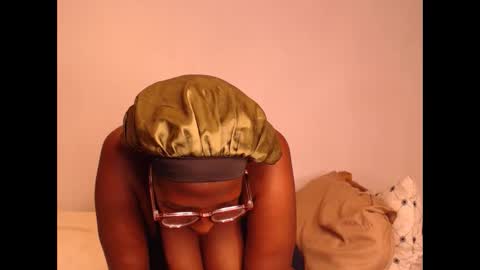 Snapshot of nawtylezi696 chatting on October 14, 8:31 pm nawtylezi696 online show from October 14, 8:31 pm