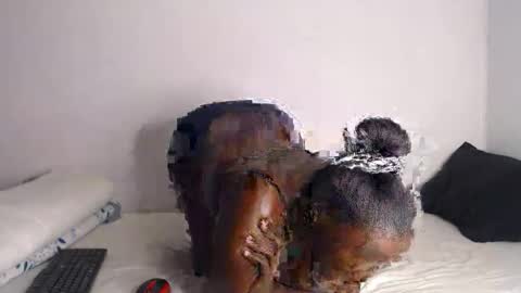 Snapshot of nawtylezi696 chatting on October 30, 6:52 pm nawtylezi696 online show from October 30, 6:52 pm