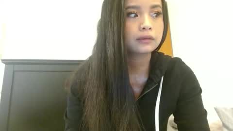 Mimi is dope    online show from February 2, 1:26 am