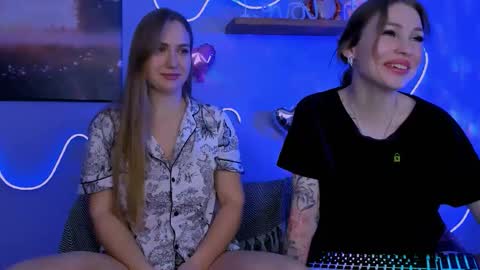 naya_dream online show from February 24, 8:29 pm