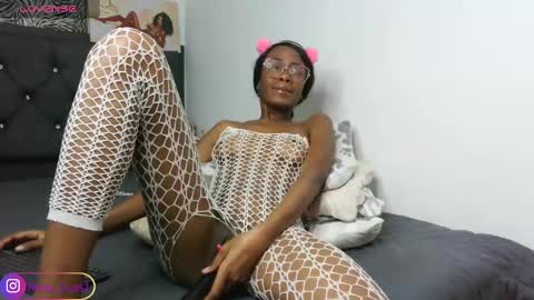 Snapshot of nayah_dussa1 chatting on February 23, 7:11 am Vane broadcast 6 pm to 1 am Colombia time online show from February 23, 7:11 am