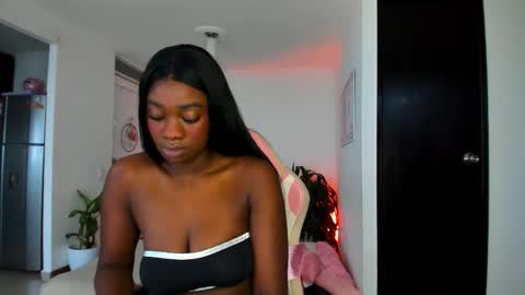 Snapshot of nayah_williams chatting on February 25, 1:54 pm Nayah Williams - OnlyFans online show from February 25, 1:54 pm