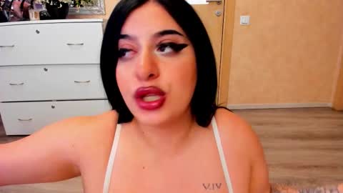 Eliza online show from February 24, 8:34 am