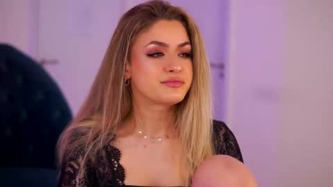 Snapshot of nayaquinn chatting on January 18, 7:06 pm Naya online show from January 18, 7:06 pm