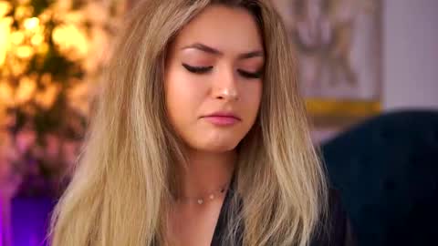 Snapshot of nayaquinn chatting on February 4, 7:09 pm Naya online show from February 4, 7:09 pm