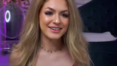 Snapshot of nayaquinn chatting on February 14, 7:43 pm Naya online show from February 14, 7:43 pm