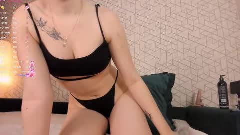 NayaValen online show from November 25, 2:55 am