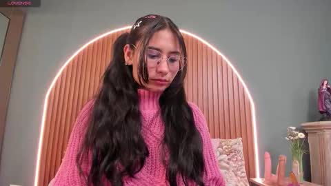 Naye  online show from October 18, 1:19 am