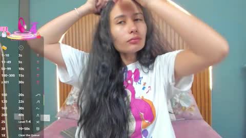 Naye  online show from December 19, 3:46 am