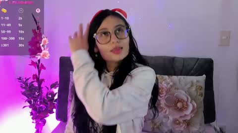Naye  online show from May 30, 2:41 am