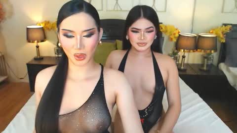 Snapshot of nayumi_edwards chatting on November 11, 10:04 am F R A N Z I A online show from November 11, 10:04 am