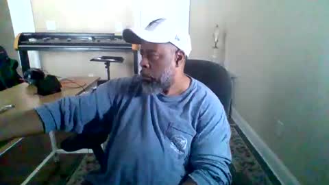 Terry online show from November 6, 4:19 pm