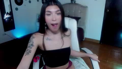 Snapshot of nebulosa_26 chatting on July 16, 6:03 pm Nebula online show from July 16, 6:03 pm