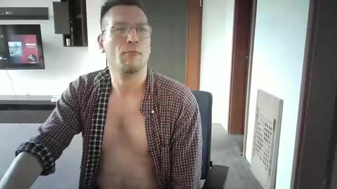 Sebastian online show from March 1, 3:16 pm