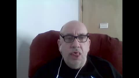 Tom online show from October 5, 7:56 pm