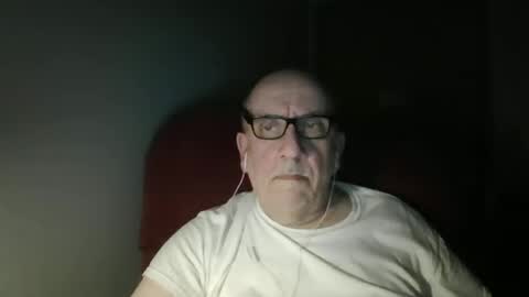 Tom online show from April 15, 1:23 am