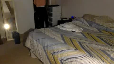 needsub online show from November 9, 4:33 am