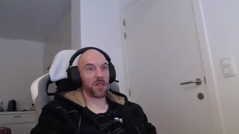 needyoujust online show from November 30, 9:52 pm