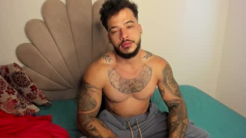 Nei turn green online show from October 21, 11:11 am