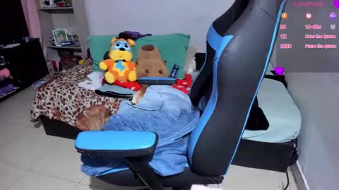 Geek Nicole    im Neeko UwU online show from October 16, 5:47 pm