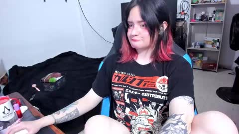 Geek Nicole    im Neeko UwU online show from March 2, 5:08 am