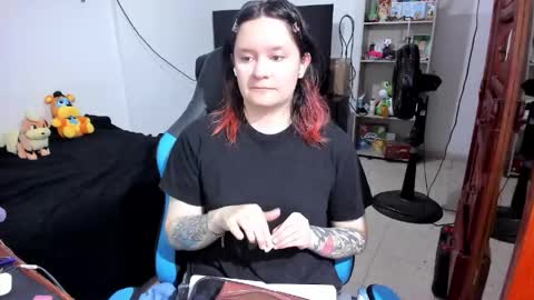 Geek Nicole    im Neeko UwU online show from June 4, 12:33 pm